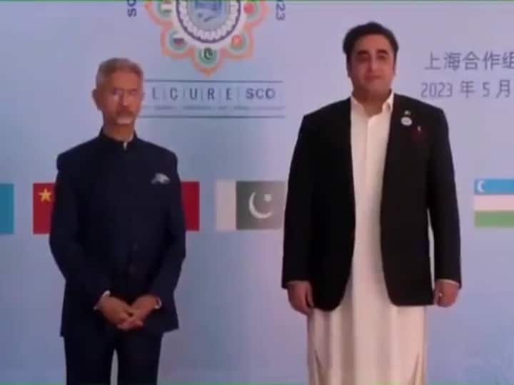 sco summit No handshake before the cameras to bilawal bhutto by eam s jaishankar ann एससीओ के मंच पर एस जयशंकर ने बिलावल भुट्टो से नहीं मिलाया हाथ