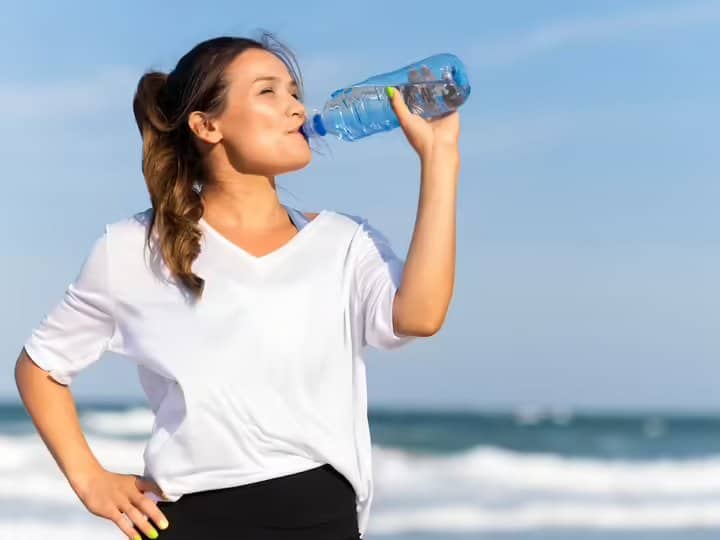 What are electrolytes how electrolyte imbalance affect our body क्या है इलेक्ट्रोलाइट्स, क्यों गर्मी में लोगों से बार-बार कहा जाता है कि पीते रहेंगे तो बचे रहेंगे