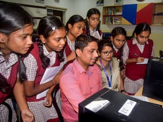 CBSE 10th Result 2023: CBSE બોર્ડ ધોરણ-10નું પરિણામ જાહેર, આ રીતે ચેક કરો તમારી માર્કશીટ
