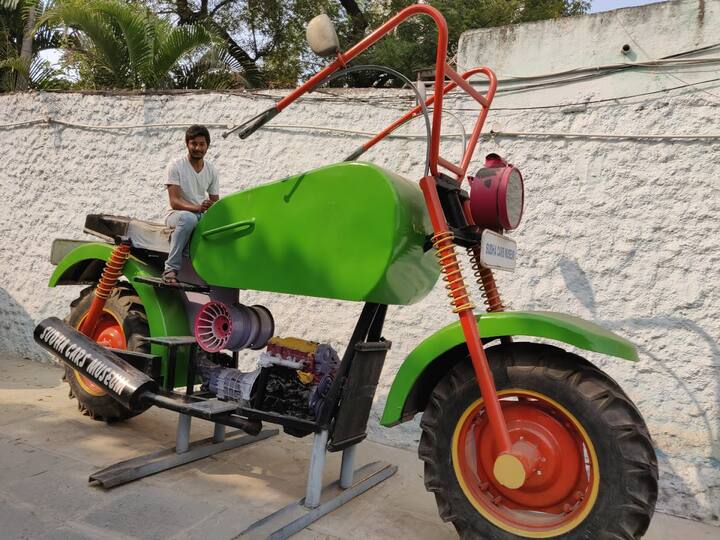 ஹைதராபாதில் கார்களுக்கான அருங்காட்சியகம் உள்ளது. பழமையான கார்களை பார்க்க விரும்புபவர்கள் இங்கே செல்லலாம் . நுழைவுக் கட்டணம் 30 ரூபாய்.
