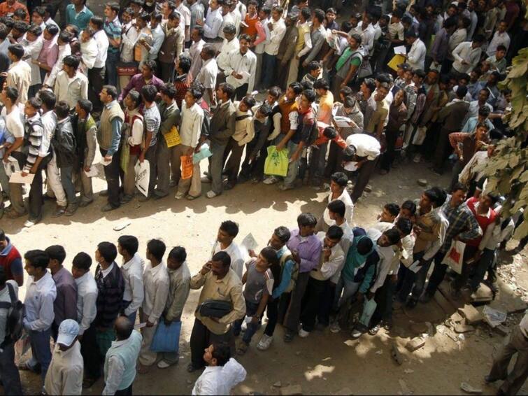 India unemployment rate crosses 8 percent mark in april 2023 know details Unemployment Rate: ఉద్యోగమో రామచంద్రా! ఏప్రిల్‌లో 8% దాటిన నిరుద్యోగిత రేటు