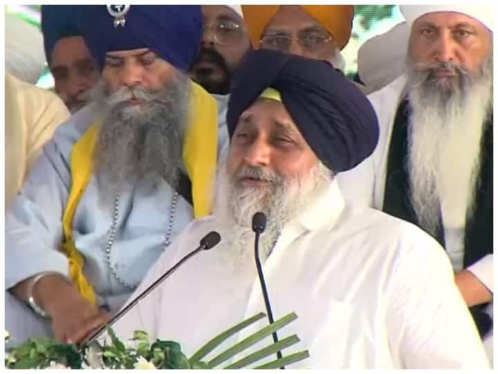 Sukhbir Singh Badal get emotional on Parkash Singh Badal Antim Ardas Parkash Singh Badal Antim Ardas: पिता की अंतिम अरदास में भावुक हुए सुखबीर सिंह बादल, कही ये बड़ी बात