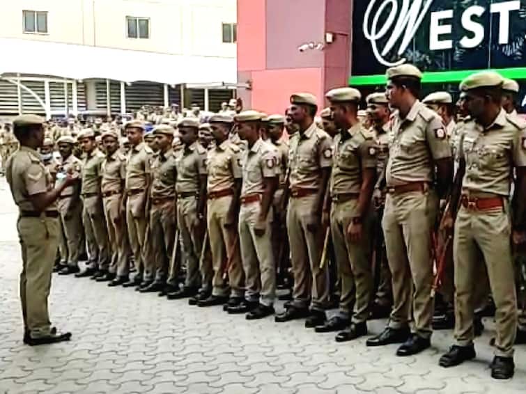 The Kerala Story Protest Held in Coimbatore to ban the Movie TNN The Kerala Story: கோவையில்  'தி கேரளா ஸ்டோரி' திரைப்படத்தை தடை செய்யக்கோரி போராட்டம் - தியேட்டர்களில் பலத்த பாதுகாப்பு