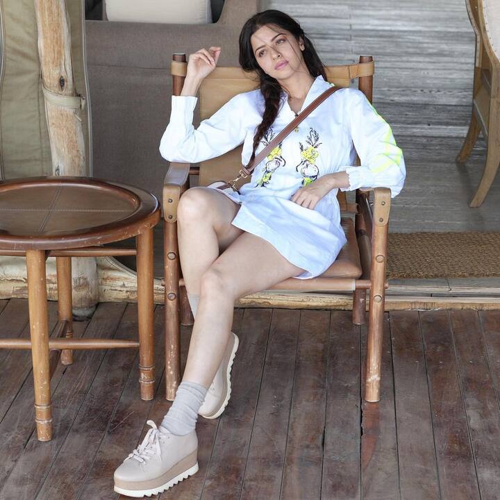 వేదిక ఫొటోలు - Image Credit: Vedhika/Instagram