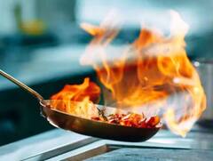 ਇਨ੍ਹਾਂ 4 ਚੀਜ਼ਾਂ ਨੂੰ ਦੁਬਾਰਾ ਗਰਮ ਕਰਕੇ ਨਾ ਖਾਓ, ਨਹੀਂ ਤਾਂ ਘੇਰ ਲੈਣਗੀਆਂ ਇਹ ਖਤਰਨਾਕ ਬਿਮਾਰੀਆਂ