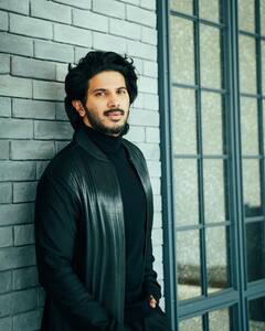 Dulquer Salmaan : மகளுக்கு ஸ்வீட் பிறந்தநாள் வாழ்த்தை தெரிவித்த துல்கருக்கு கூல் ரிப்ளை செய்த மிருணாள்!