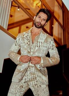 Salman से लेकर ऐश्वर्या तक, जब बॉलीवुड के कई सितारों ने टीवी एड से शुरू किया था करियर, आज हैं सुपरस्टार्स