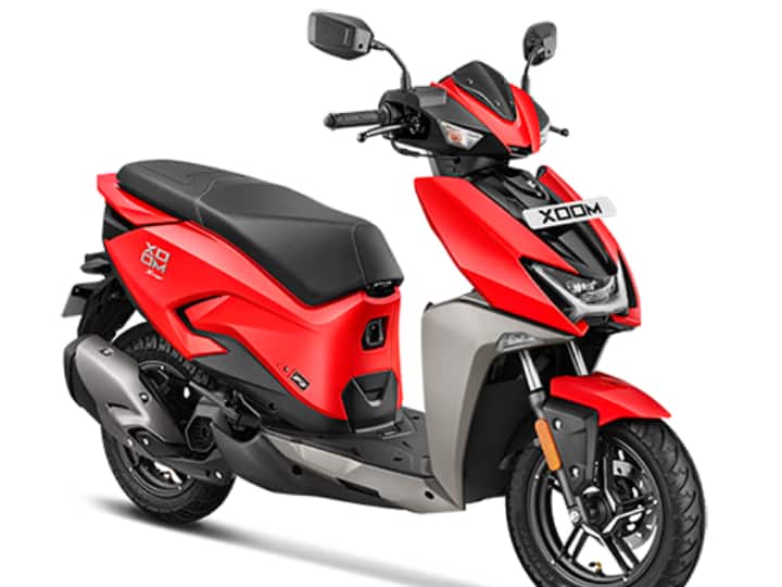 चौथे नंबर पर 110cc सेगमेंट टक्कर देने आया हीरो जूम स्कूटर है. ये भी प्लेजर की तरह हल्का है और इसे 69,099 रुपये की कीमत से लेकर 77,199 रुपये एक्स-शोरूम तक की कीमत में घर लाया जा सकता है.