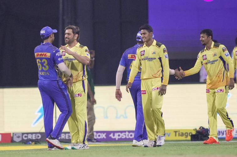 These teams in IPL 2023 will make place in IPL playoff after some matches which team will qualify in playoff detail marathi news IPL 2023 Points Table : 'या' संघांजवळ प्लेऑफमध्ये स्थान मिळवण्याची संधी, कोणत्या संघाकडे अजूनही आहे संधी; वाचा सविस्तर