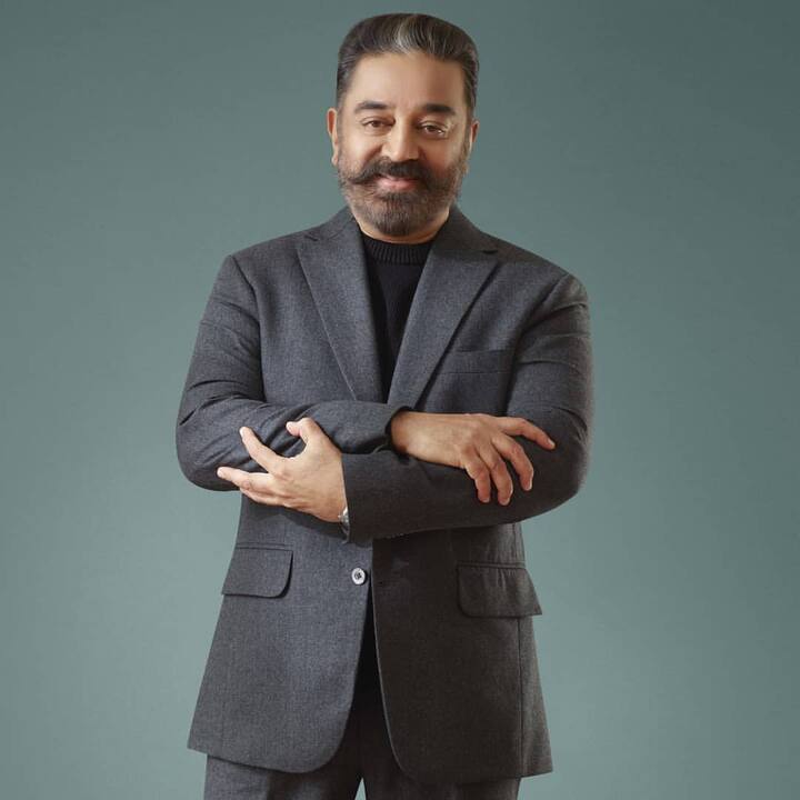 दअरसल राज कुमार संतोषी ने इस फिल्म की कहानी कमल हसन को ध्यान में रखकर ही लिखी थी. वहीं जब एक्टर को फिल्म के ऑफर किया गया. तो उन्हें भी इसकी कहानी काफी पसंद आई और उन्होंने फिल्म के लिए हां कर दी.