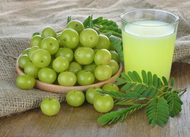 வைரஸ் மூலம் பரவும் நோய்களை எதிர்க்கும் தன்மை நெல்லிக்காய்க்கு உண்டு.