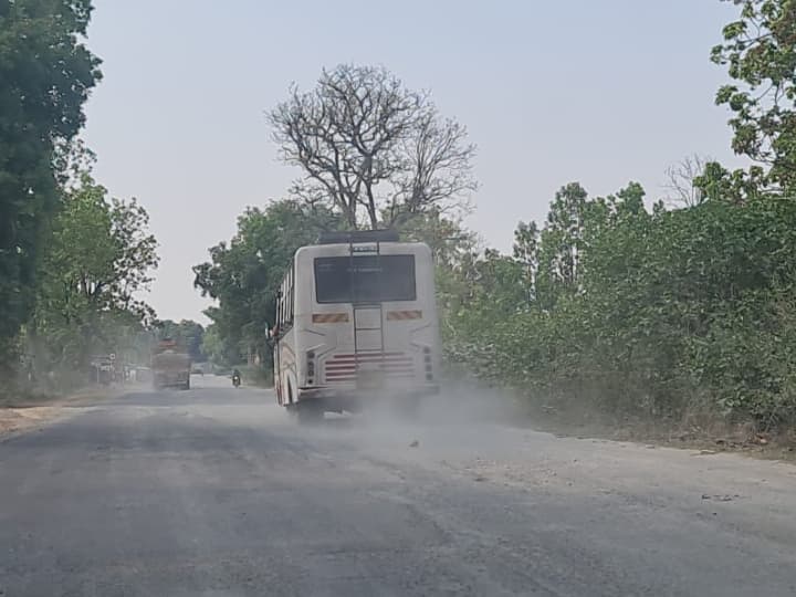 Chhattisgarh National Highway 30 Sukma Bastar Road bad condition Corruption in Improvement Work ann Chhattisgarh: जिस झीरम घाटी में गई 31 लोगों की जान, वहां सड़क का बुरा हाल, सुधार के नाम पर हो रहा भ्रष्टाचार