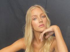 Sienna Weir : मॉडेल सिएना वीरचं निधन; वयाच्या 23 व्या वर्षी घेतला अखेरचा श्वास