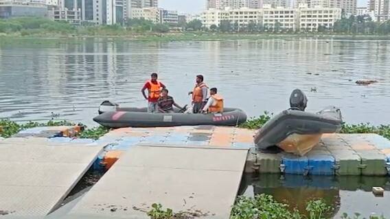 Man Jumps Into Durgam Cheruvu Cable Bridge Hyderabad: బాడీ కోసం గాలింపు