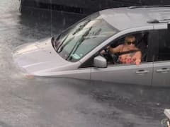 GPS का इस्तेमाल करना पड़ा भारी, कार से घूम रही महिलाओं को मैप ने पहुंचाया समुद्र में, देखें वीडियो