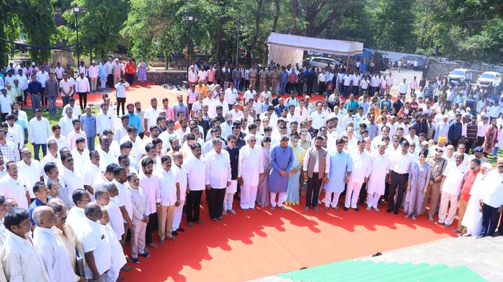 जिल्हाधिकारी राहुल रेखावार यांच्या मार्गदर्शनाखाली पोलीस प्रशासन, महानगरपालिका, जिल्हा परिषदेसह सर्व शासकीय यंत्रणा व संघटनांच्या प्रयत्नातून उपक्रम पार पाडण्यात आला.