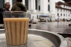 Tea and Coffee : चहा, कॉफी पिण्याआधी पाणी पिणं योग्य?