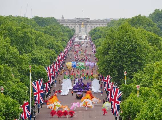King Charles III Coronation: ब्रिटेन के 'राजा' का राज्याभिषेक, समारोह पर हुए हजारों करोड़ खर्च, देखें तस्वीरें