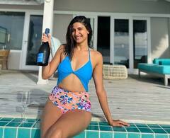 Aahana kumra: બિકિનીમાં હોટ ફિગર ફ્લોન્ટ કરતી જોવા મળી આહના કુમરા, જુઓ શાનદાર તસવીરો