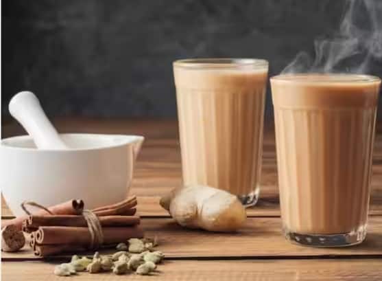 क्या चाय पीने से पहले पानी पीना सही है?  जानिए इस बारे में विशेषज्ञ क्या कहते हैं