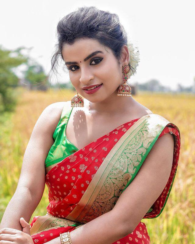 நீ வந்த இடம் வளமாக… சென்ற இடம் வனமாக… சோ்ந்த இடம் சுகமாக வாழப்போற…