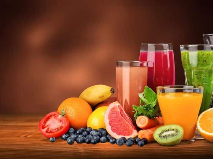 Juice For Breakfast Drink These Juices In Morning Diet Will Benefits Your Health Juices For Breakfast: ब्रेकफास्ट में गलत जूस पिया तो दिनभर रहेंगे परेशान, जानिए नाश्ते के लिए कौन सा जूस सबसे बेहतर