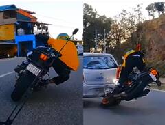 ਤੇਜ਼ ਰਫਤਾਰ ਬਾਈਕ ਨਾਲ ਦਿਖਾ ਰਿਹਾ ਸੀ ਸਟੰਟ, ਸਾਹਮਣੇ ਅਚਾਨਕ ਆ ਗਈ ਕਾਰ, ਫਿਰ ਦੇਖੋ ਕੀ ਹੋਇਆ...