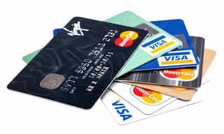 Credit-Debit Card થી રૂપિયા ખર્ચતાં પહેલા જાણી લો નવા નિયમ, નાણાં મંત્રાલયે બહાર પાડ્યું જાહેરનામું