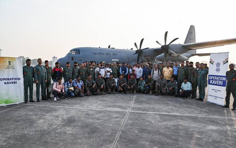 India successfully completed operation kaveri which was started to rescue indian people who stuck in sudan crisis detail marathi news Sudan Crisis: भारताचे 'ऑपरेशन कावेरी' पूर्ण; 3862 नागरिक सुखरुप मायदेशी परतले