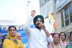 Jalandhar by election: 'ਆਪ' ਹਾਰ ਤੋਂ ਇੰਨਾ ਘਬਰਾਈ ਕਿ ਪੁਲਿਸ ਕੋਲੋਂ ਸਿੱਧੂ ਮੂਸੇਵਾਲਾ ਦੇ ਪਿਤਾ ਨੂੰ ਮਿਲਣ ਆਏ ਲੋਕਾਂ ਨੂੰ ਧਮਕੀਆਂ ਦਿਵਾ ਰਹੀ: ਰਾਜਾ ਵੜਿੰਗ