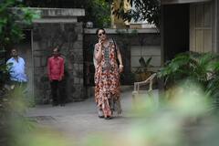 Karisma, Kareena, Saif And Other Kapoors Get Together At Randhir Kapoor's House | PICS