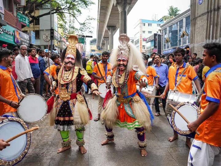 A lot of artists were also seen performing during the roadshow. (Image: PTI)