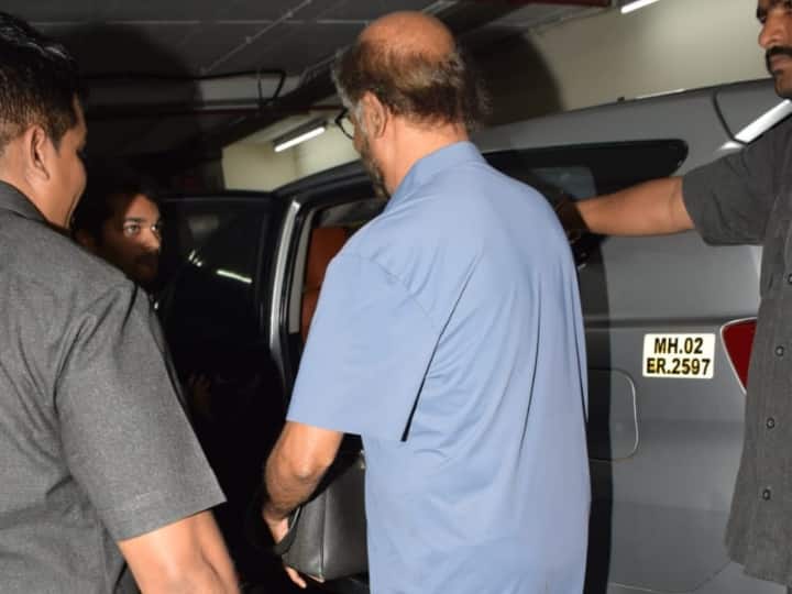 मुंबई एयरपोर्ट पर रंजनीकात से मिलने के बाद फैंस ने उन्हें डाउन टू अर्थ बताया. इसी के साथ ही एक्टर के कैजुअल लुक की सोशल मीडिया पर जमकर तारीफ हो रही है.