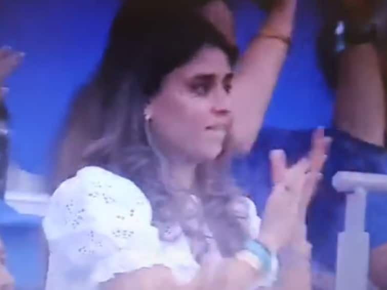 IPL 2023 Viral video Rohit Sharma Wife Ritika Sajdeh Celebrates Ruturaj Gaikwad Wicket During CSK vs MI IPL 2023 Match WATCH: Rohit Sharma's Wife Ritika Sajdeh Celebrates Ruturaj Gaikwad's Wicket During CSK-MI IPL 2023 Match