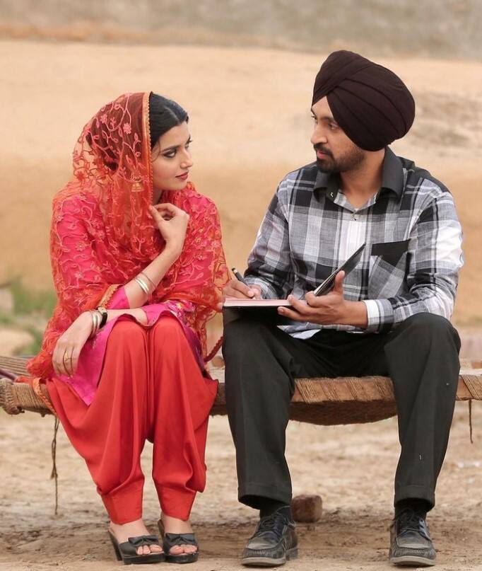 ਦੱਸ ਦੇਈਏ ਕਿ ਕਲਾਕਾਰ ਦੀ ਫਿਲਮ ਸਿਨੇਮਾਘਰਾਂ ਵਿੱਚ ਰਿਲੀਜ਼ ਹੋ ਚੁੱਕੀ ਹੈ। ਫਿਲਮ ਵਿੱਚ ਦਿਲਜੀਤ ਦੋਸਾਂਝ ਅਤੇ ਨਿਮਰਤ ਖਹਿਰਾ ਦੀ ਅਦਾਕਾਰੀ ਨੂੰ ਦਰਸ਼ਕ ਭਰਮਾ ਹੁੰਗਾਰਾ ਦੇ ਰਹੇ ਹਨ।