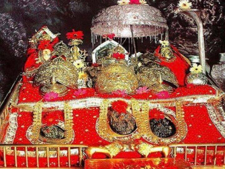 अयोध्या के बाद इस ट्रेन का अगला डेस्टिनेशन कटरा में माता वैष्णो देवी का मंदिर होगा, जहां यात्री देवी माता के दर्शन करने जा सकेंगे. इस ट्रेन में 780 यात्री के सफर करने की सुविधा है. इस ट्रेन में यात्रियों को 3AC और स्लीपर क्लास की सुविधा दी जा रही है.