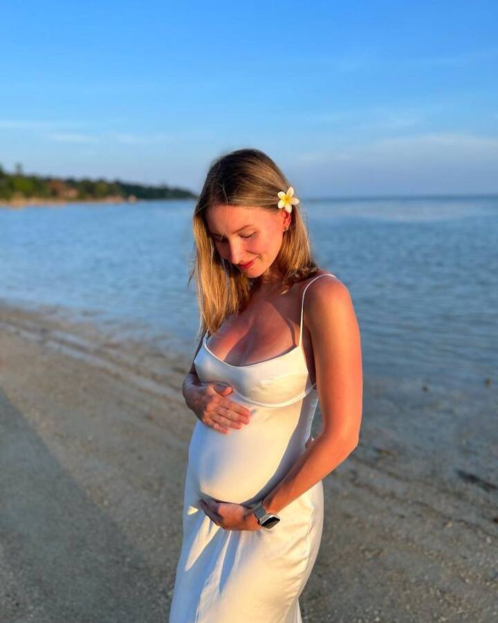 इसमें मौजूद आयरन और कैल्शियम गर्भवती महिलाओं में इन खनिजों की कमी को पूरा करता है. ये सब्जी फोलिक एसिड से भरपूर है, जो प्रेगनेंसी में कॉम्प्लिकेशन से बचा सकता है.