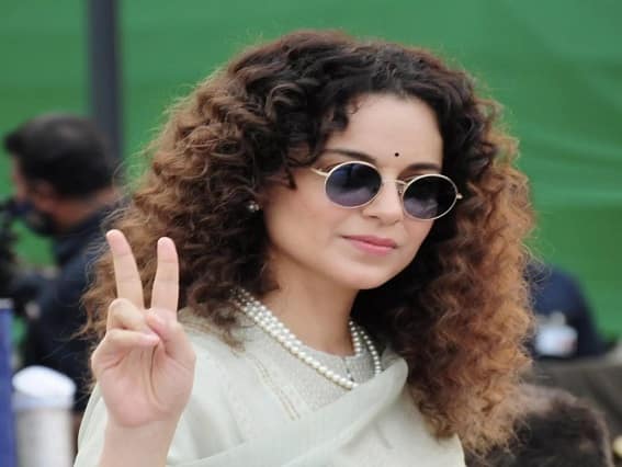 આલીશાન ઘર તૂટયું તેમ છતાં Kangana Ranautએ કેમ ના માંગ્યું વળતર? એક્ટ્રેસે જણાવ્યું કારણ Broken luxurious house but why didn't Kangana Ranaut ask for compensation? The actress told this reason આલીશાન ઘર તૂટયું તેમ છતાં Kangana Ranautએ કેમ ના માંગ્યું વળતર? એક્ટ્રેસે જણાવ્યું કારણ