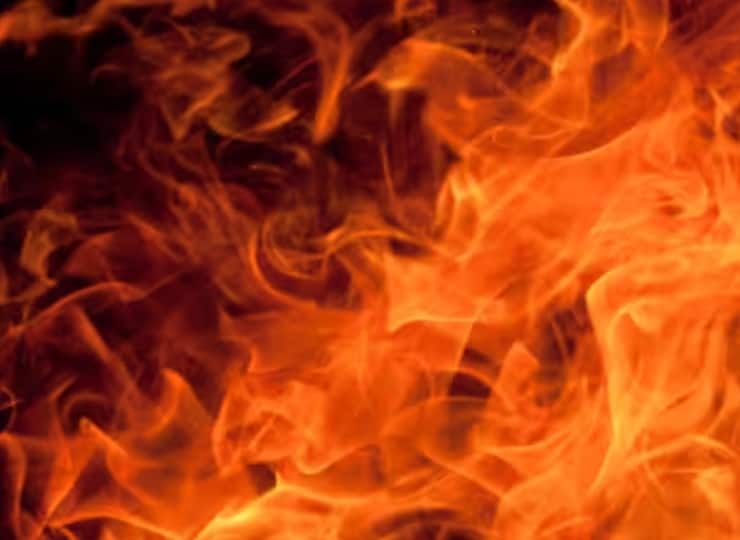 Kerala Fireman Dies In Massive Blaze At KMSCL Godown Kerala Fireman Dies In Massive Blaze At KMSCL Godown