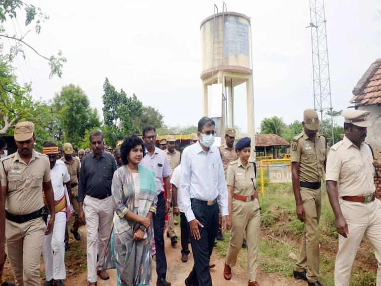 A one-man commission has initiated an inquiry into the issue of contamination of the drinking water tank. வேங்கை வயல் வழக்கு விசாரணை சி.பி.ஐ.க்கு மாற்றப்படுமா? ஓய்வு பெற்ற நீதிபதி சத்தியநாராயணா பதில்