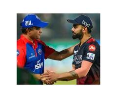 Kohli-Ganguly : विराट आणि गांगुलीची हातमिळवणी, दिल्ली-बंगळुरू सामन्यानंतर दोघांमधील वाद मिटला?