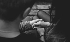 Relationship Tips: সম্পর্ক মানেই শুধু কাছাকাছি থাকা! সীমারেখাও সমান জরুরি