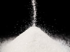 Sugar Side Effects: साखरेच्या अतिसेवनामुळे शरीरावर होतात 'हे' दुष्परिणाम; गोड खाणाऱ्यांनो वेळीच सावध व्हा