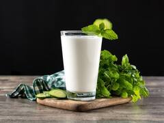 नमक मिलाकर छाछ या मट्ठा पीने की कभी न करें गलती, शरीर को होते हैं ये नुकसान