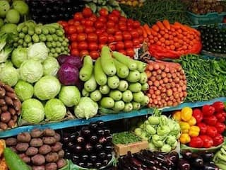 Vegetable Price: வாரத்தின் முதல் நாள்.. உருளை, கேரட், தக்காளி என்ன விலை? இன்றைய பட்டியல் இதோ!