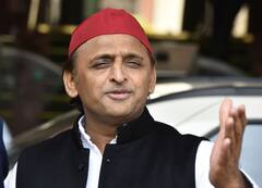 निकाय चुनाव: अखिलेश यादव का तंज- 'यूपी में डबल इंजन की सरकार के इंजन आपस में टकरा रहे'