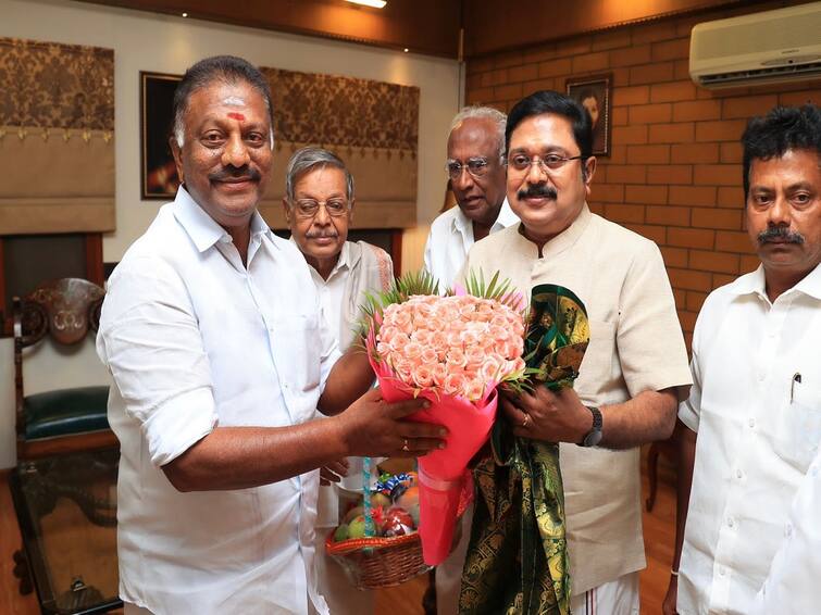 Former chief minister o panneerselvam and ttv dinakaran meet aiadmk issue OPS - TTV Dinakaran: தினகரனை வீட்டிற்கே சென்று சந்தித்த ஓ.பி.எஸ்...! அரசியல் வட்டாரத்தில் பரபரப்பு..!