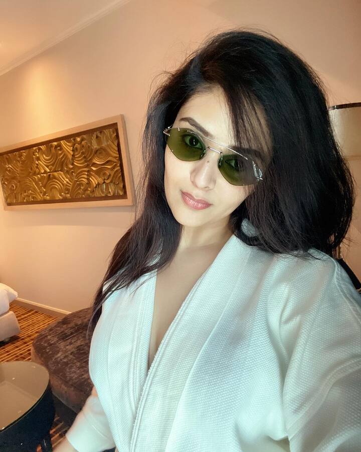 తన బర్త్ డే(మే 10) సందర్భంగా వెకేషన్ ట్రిప్ లో ఎంజాయ్ చేస్తుంది. Image Credit: Sreemukhi/ Instagram