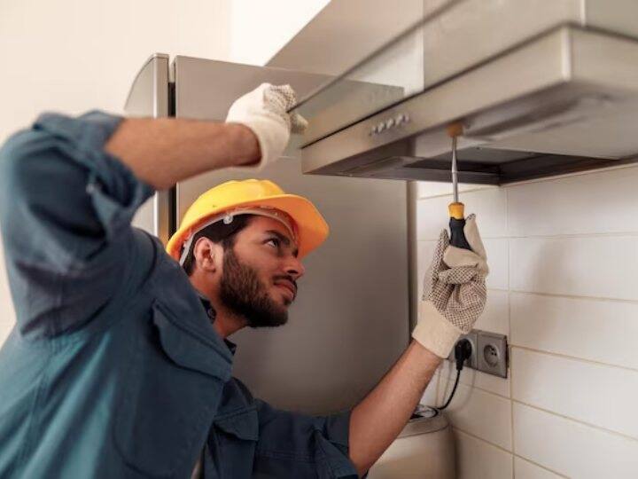 सरकार ने राइट टू रिपेयर नाम के पोर्टल की शुरुआत की है. इस पोर्टल के तहत आपको फ्रीडम होगी कि आप कोई भी पार्ट कहीं भी रिपेयर कराएं आपकी वारंटी खत्म नहीं होगी. हालांकि इसे लेकर भी कुछ शर्त है.