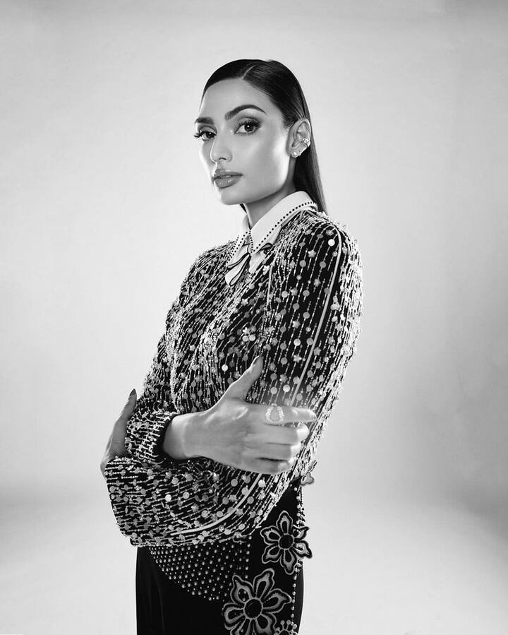 She was styled by well-known celebrity stylist Ami Patel.